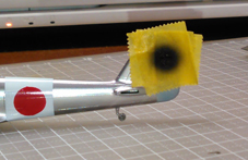 マスキングできたら黒を吹き付けます