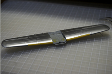 黄色を先に塗装してから、銀色を吹き付けました