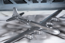 磨き出す塗料を吹き付けたところ。実はこのあと水性クリアなら良いかと思い、コートしたところ、ただのシルバーに