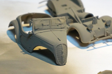 プタミヤアクリルで吹き付けたところ、つや消し過ぎました。